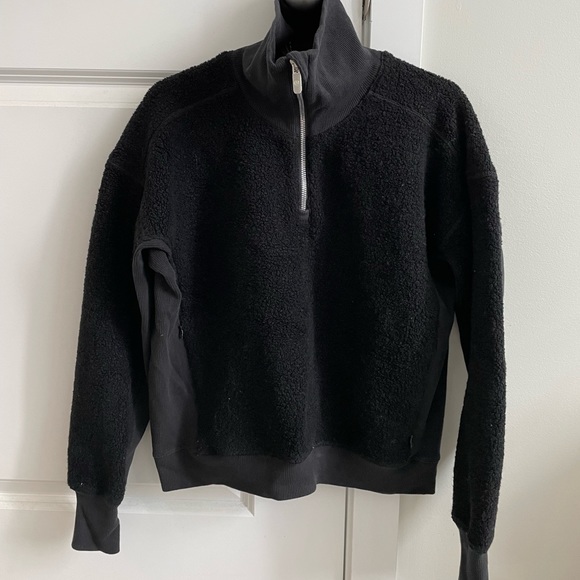 Lululemon Sherpa 1/2 Zip - Picture 3 of 4